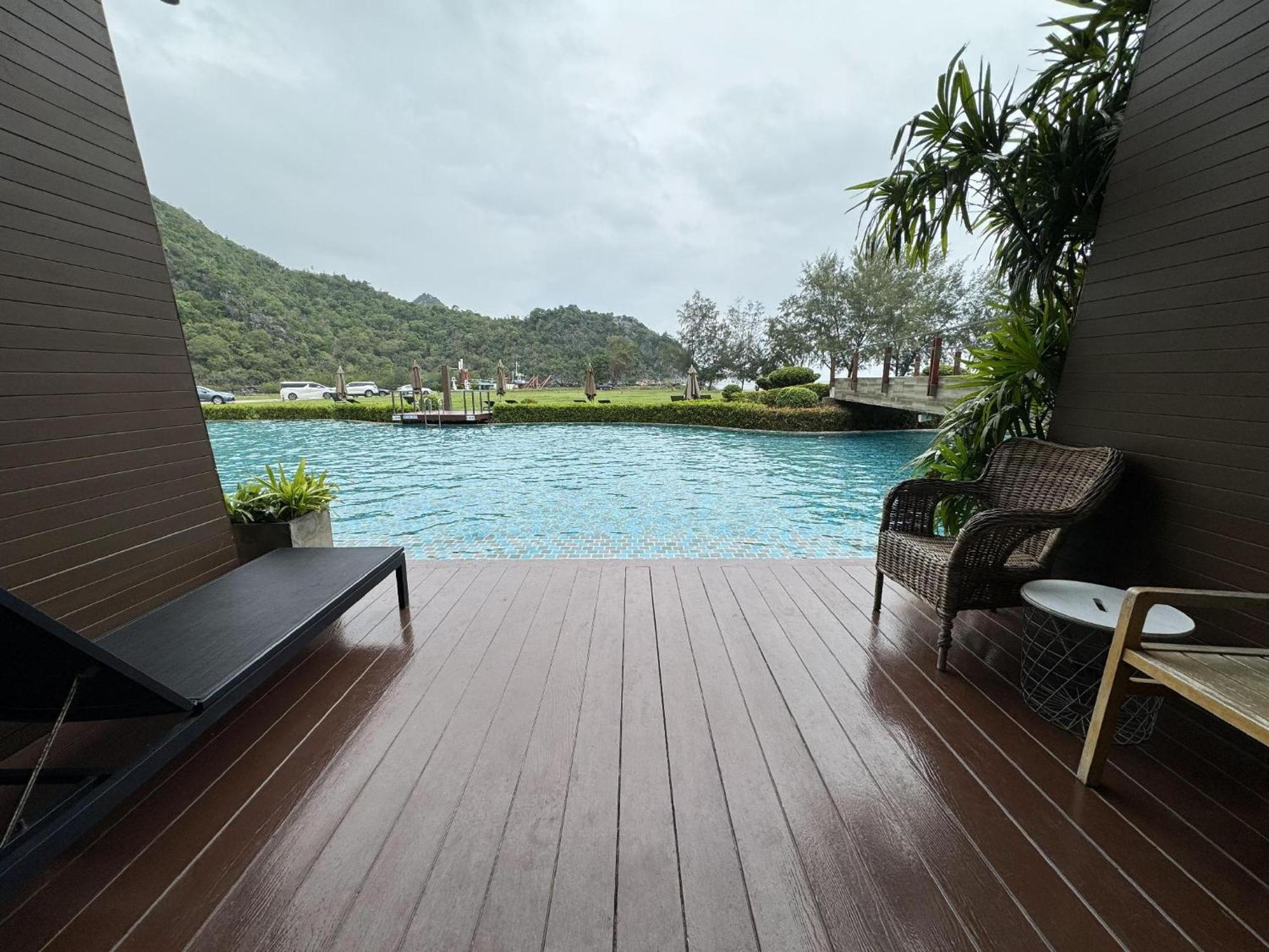 La Isla Pranburi Beach Resort Sam Roi Yot Exteriér fotografie