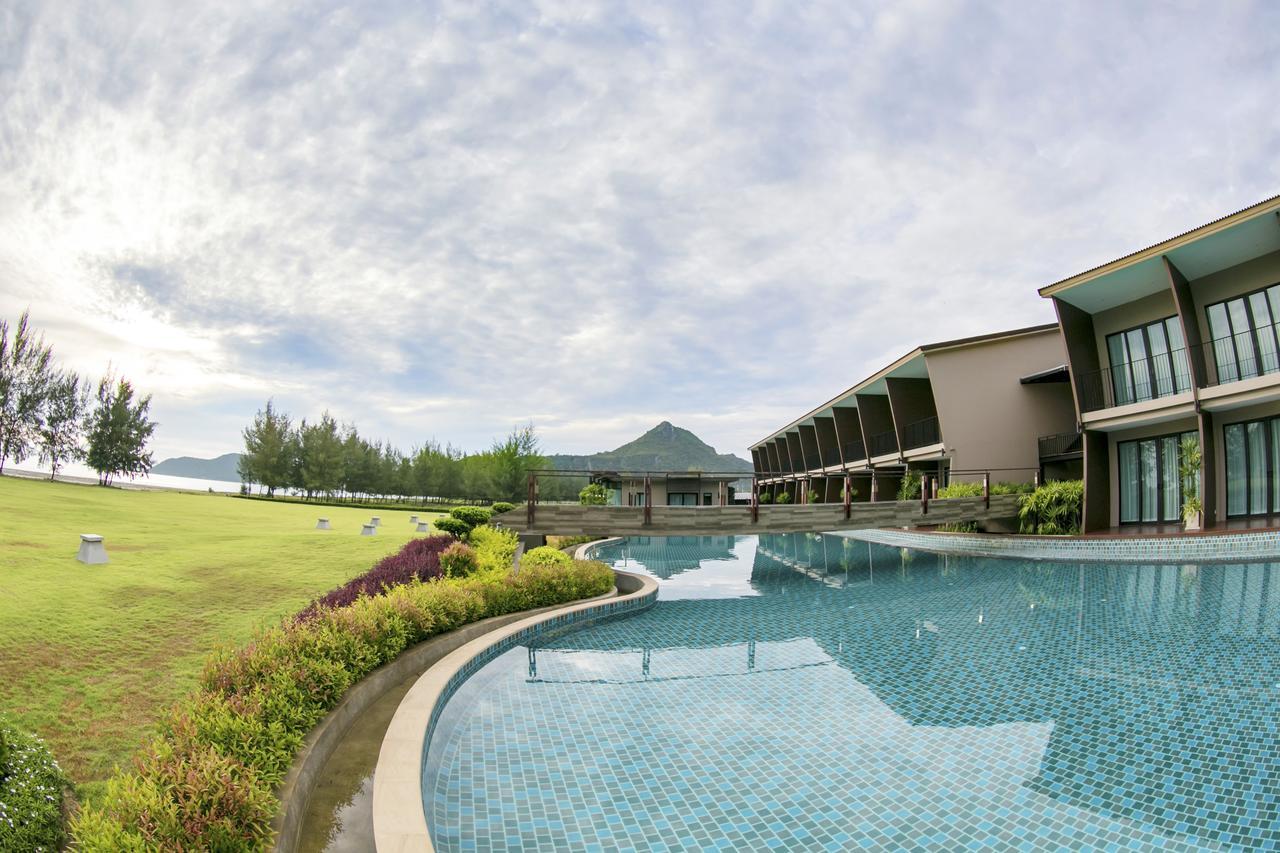 La Isla Pranburi Beach Resort Sam Roi Yot Exteriér fotografie