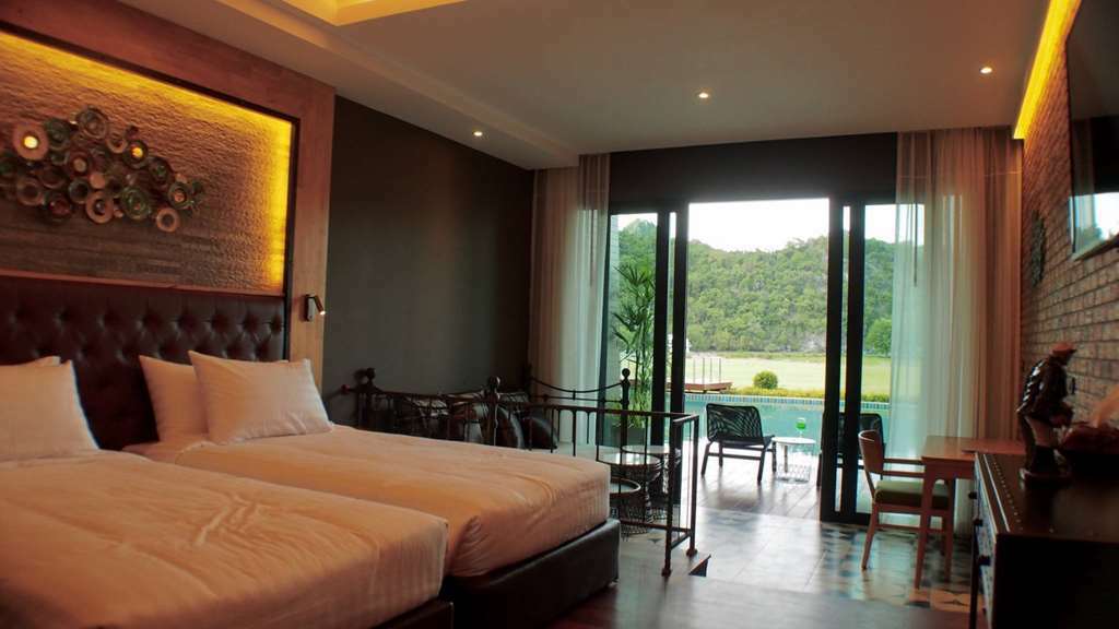 La Isla Pranburi Beach Resort Sam Roi Yot Pokoj fotografie
